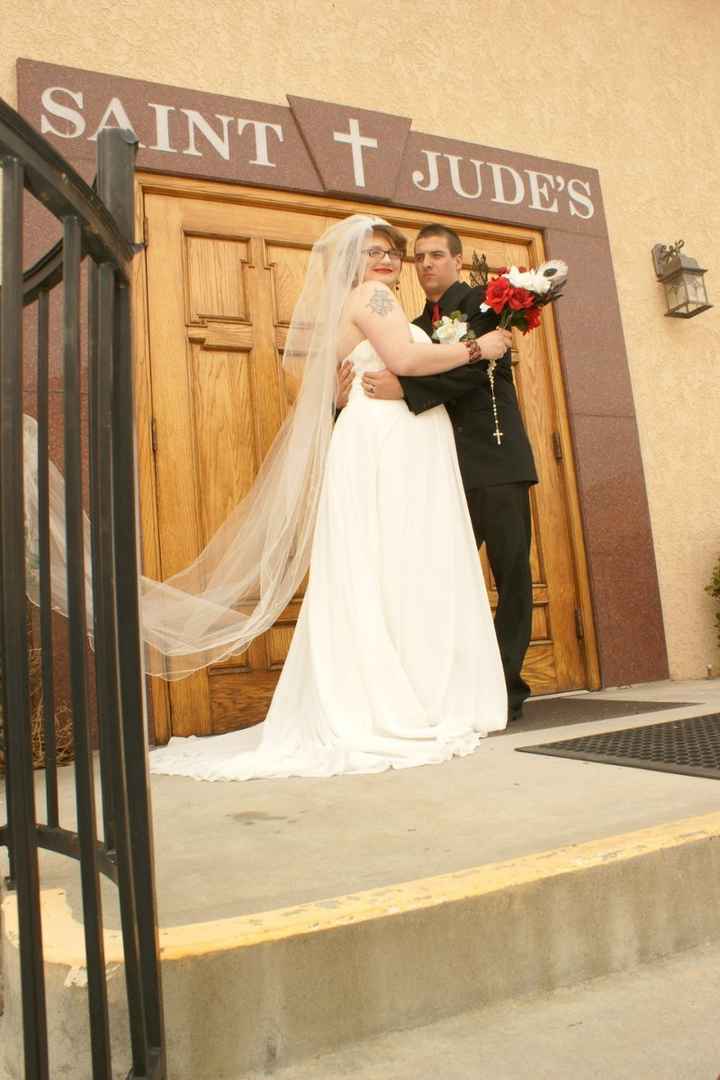 Plus size or full figured brides, let's see those gowns!