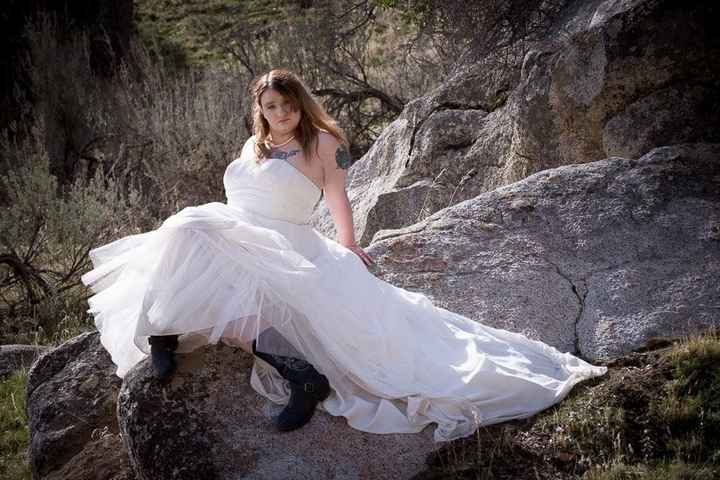 Wedding dress photoshoot (pictures included)