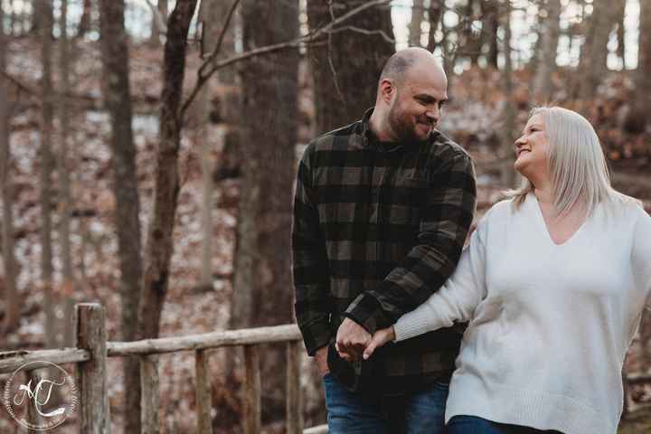 Winter Engagement Photo Outfits? - 3