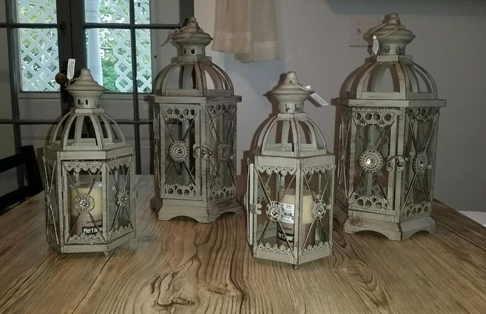Cheapest ways for vintage centerpieces