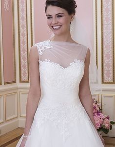 What was your least favorite wedding dress on you?