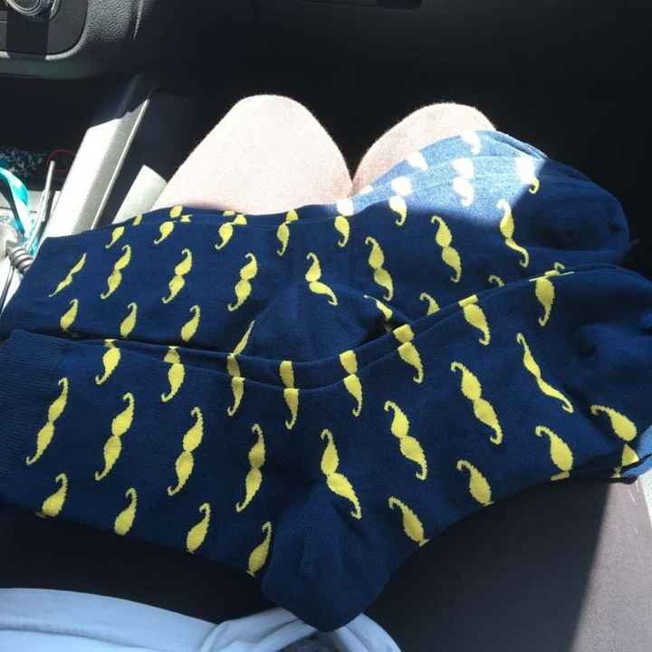 Yellow and Grey as wedding colors?