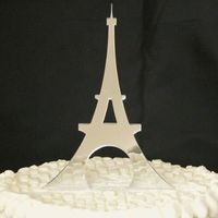 Should the cake match the linens or my dress?