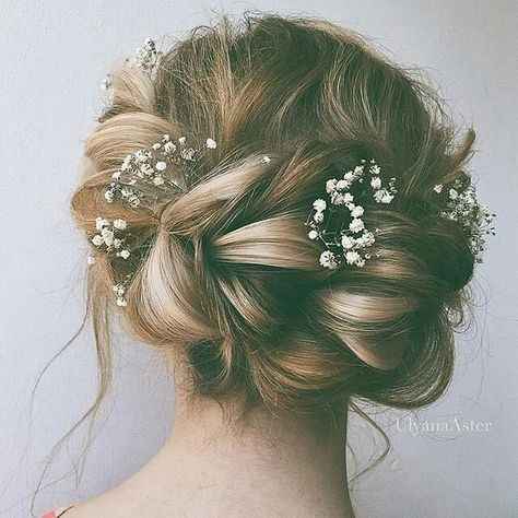 I need opinions on wearing flowers in my hair!!!