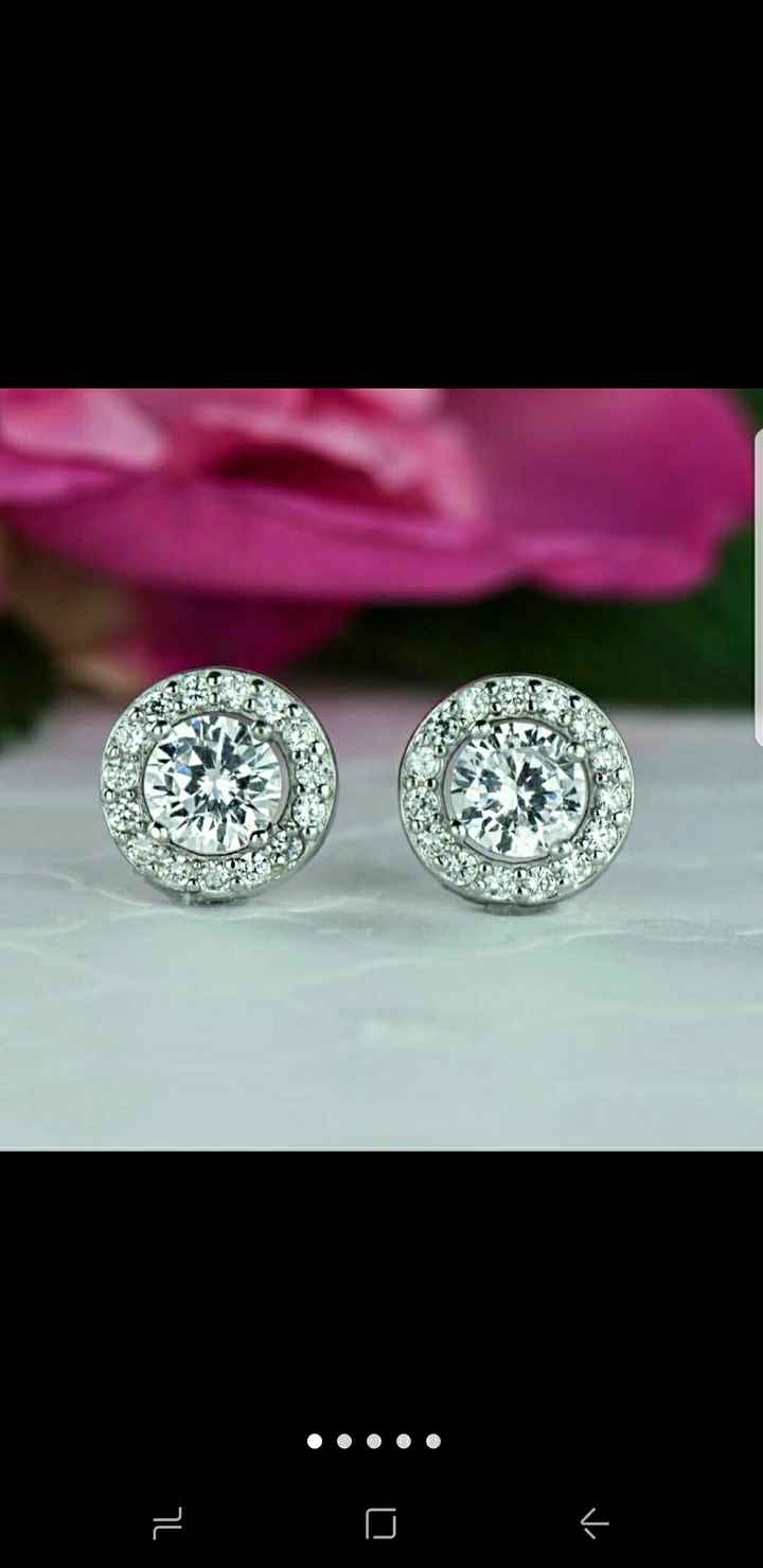 Jewelry...what's everyone wearing?