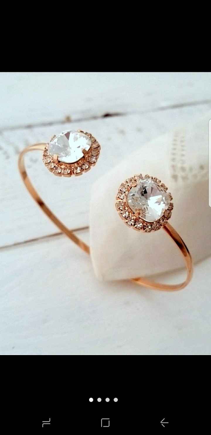 Jewelry...what's everyone wearing?