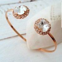 Jewelry...what's everyone wearing?