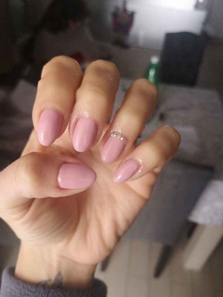 How do my nails look? - 1