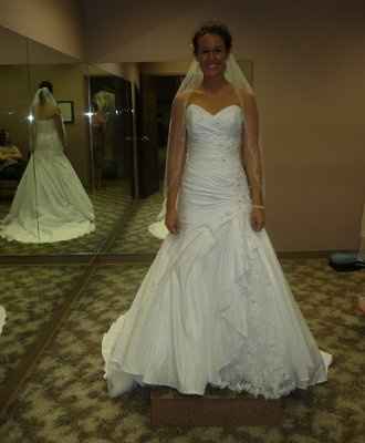 Show YOUR BRIDAL DRESS post PHOTOS