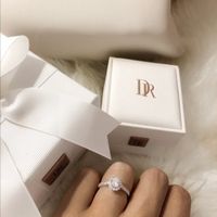 Ring box for photos? - 1