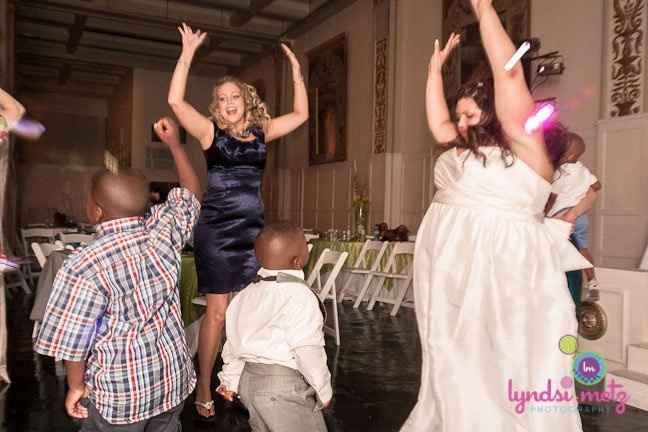 kids at wedding...