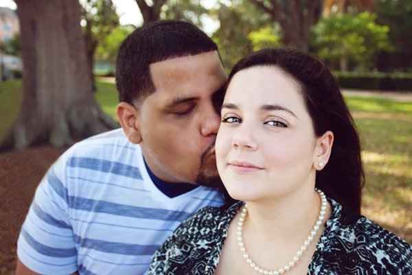 Who loves u ;) show us your FH or Hubby