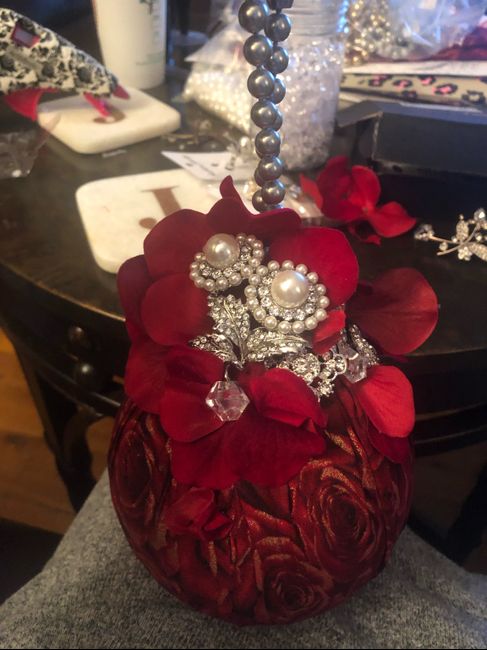 Weekend diy Brooch Bouquets and Signs 2