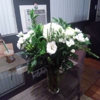 DIY flower arrangement: which is better?