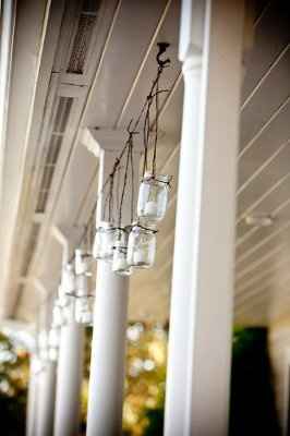 Spring, Summer & Fall Brides ~ Inexpensive wedding centerpeices & decor... MASON JARS!