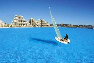 I want to see your honeymoon hotel!