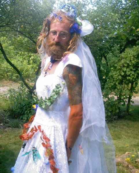 Should I stop cheating on my DH? **needing some serious honest opinions**