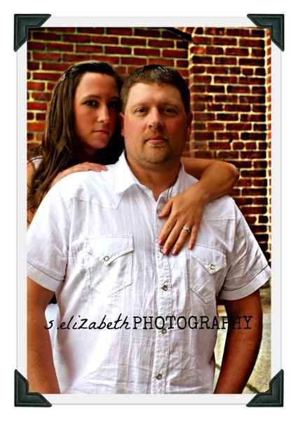 We got a preview of our engagement *pics* tonight!!!!