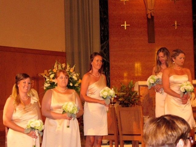 Bridesmaids with Different Dresses - Photos?