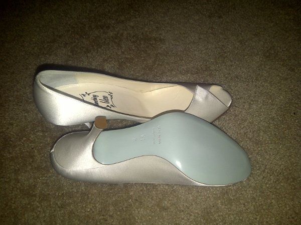 Let's See Those Wedding Day Shoes *PICS*