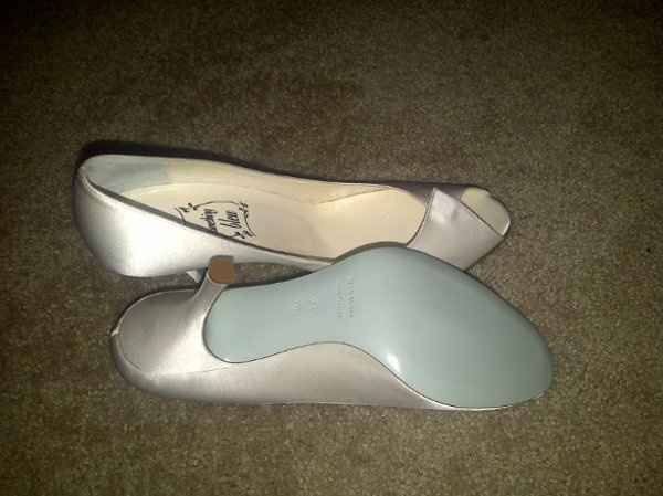 Let's See Those Wedding Day Shoes *PICS*