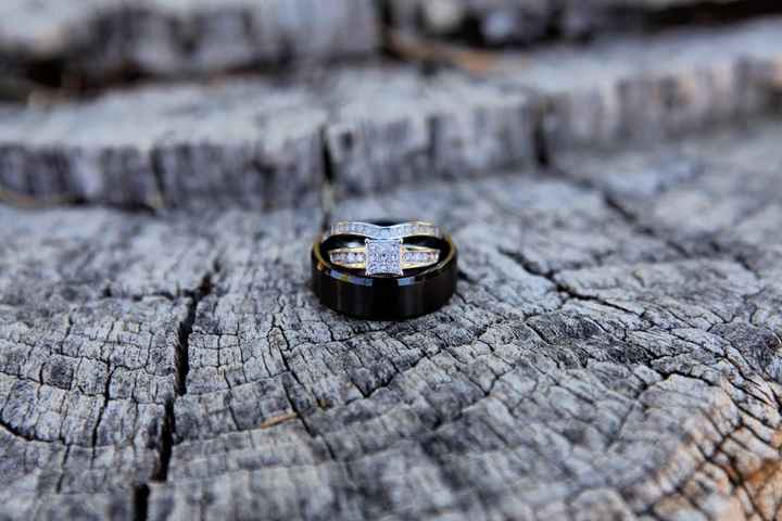 should the rings match?