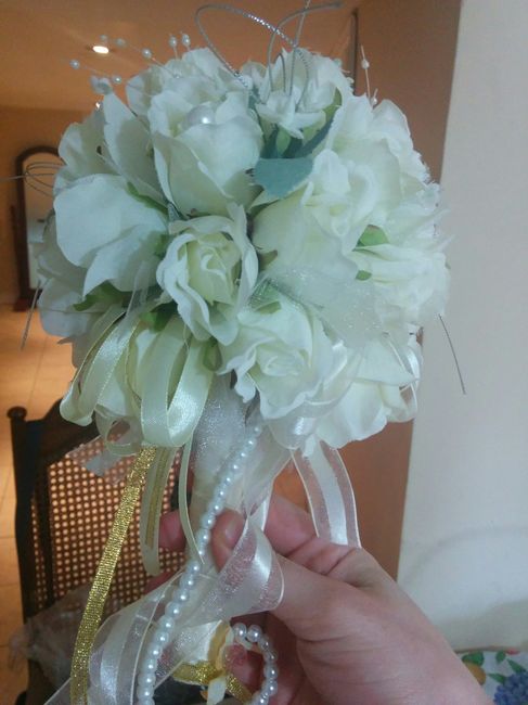 fake or real flowers