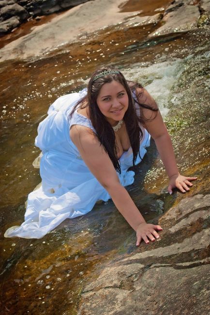 My TRASH THE DRESS session photos are in!! *pics*