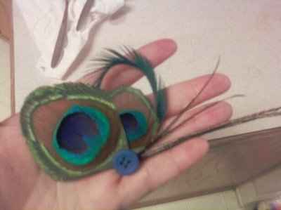 Wanted: peacock hair piece (calling all google queens)