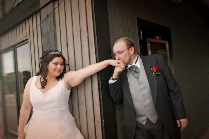 I AM MARRIED!!!! I have Videos and a few photos!