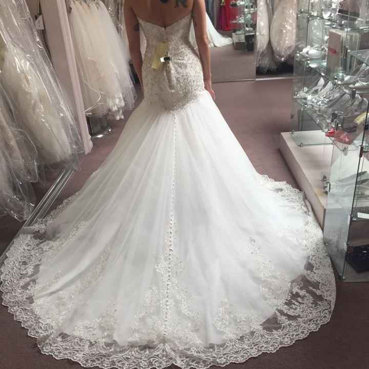 Let me see your DRESS!