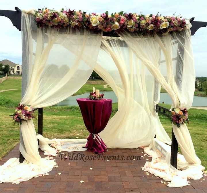 Outdoor wedding brides! What does your altar look like?