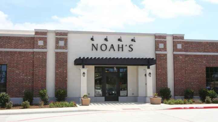 I need something beautiful to wake up to so SHOW ME YOUR VENUES!!!