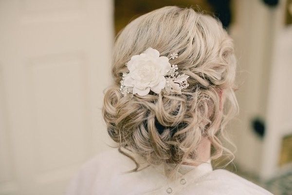 Drop me some wedding pictures of hair!!