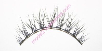 SWR: False eyelashes