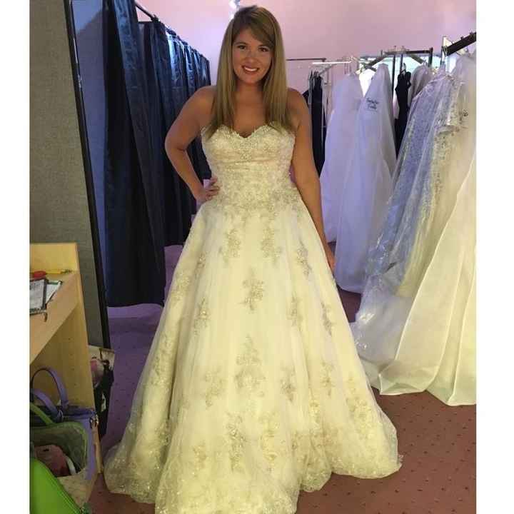 Let me see your DRESS!