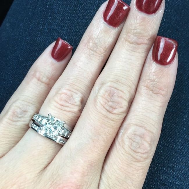 Let's see those beautiful rings lady's!