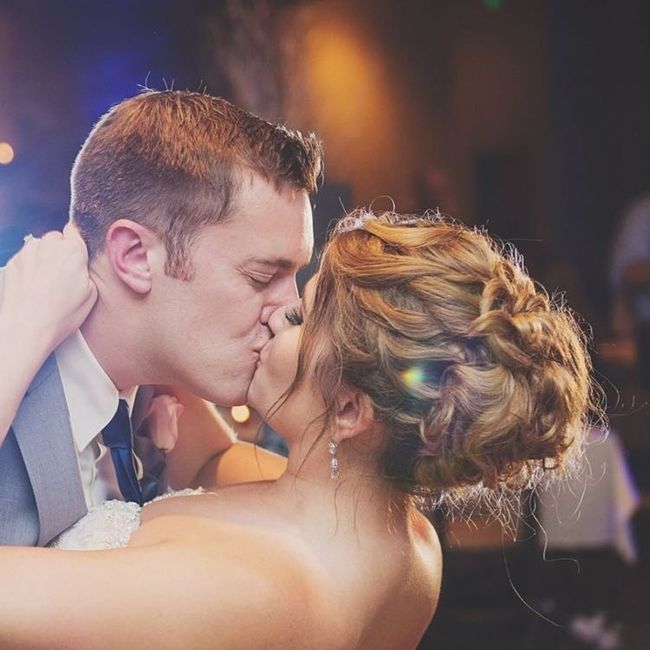 Let me see your wedding day hair!