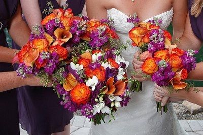 Do purple flowers and orange flowers go with gray dresses?
