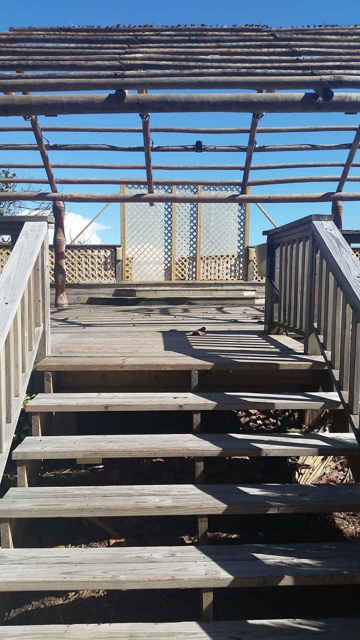 Venue Nightmare (PLEASE SEE PHOTOS)