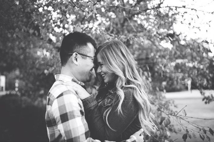 I HAVE TO share a couple of these adorb engagement pics :)
