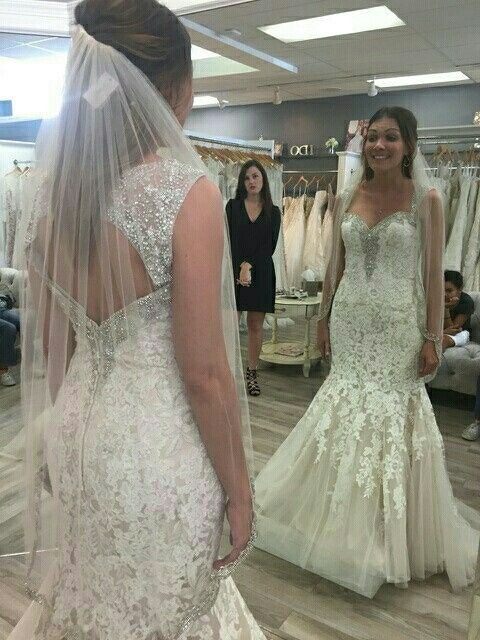I want to see dresses!