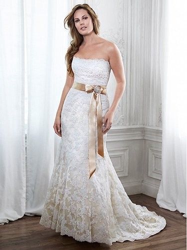 Any plus size brides think they rock their dress better than the model?