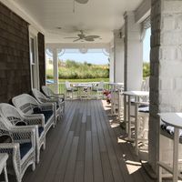 Stuck between 2 amazing venues! - 3