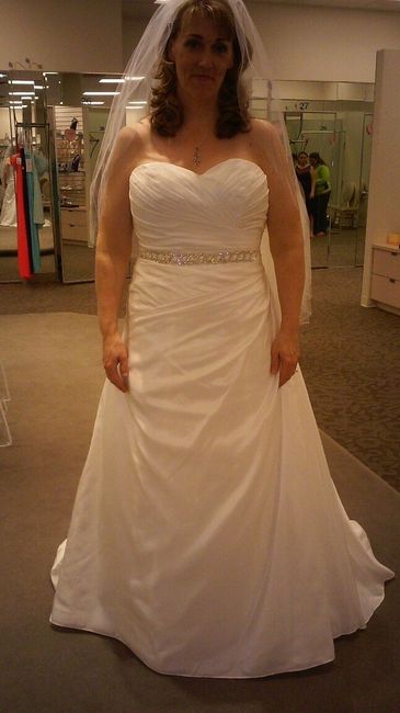 Show off those dresses!