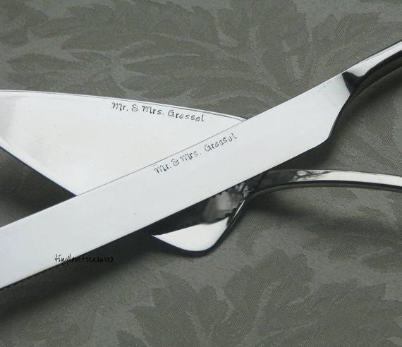 cake cutting sets/cake toppers