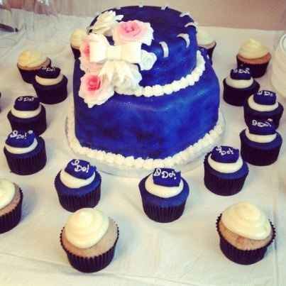 Any Baltimore Brides??  I'm looking for a cake baker in Baltimore!