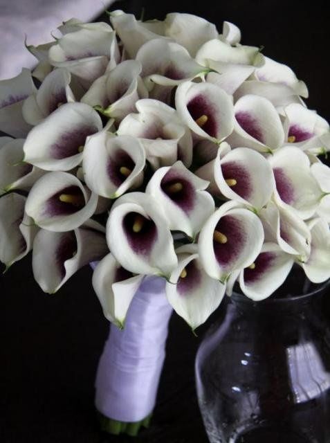 Flowers are my wedding planning kryoptonite...