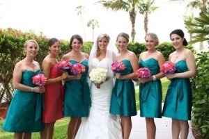 Flower colors with jade dress