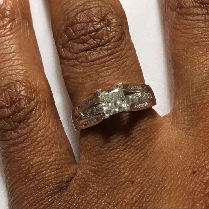 So sparkly....another ring thread.